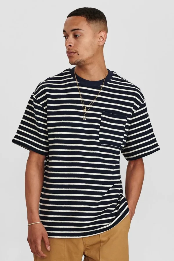 Mand Anerkjendt Akholger Stripe T Shirt - Sky Captain