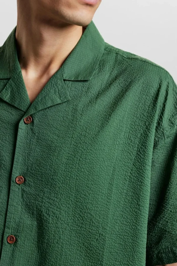 Mand Anerkjendt Akkarsten S/S Seersucker Shirt - Olivine