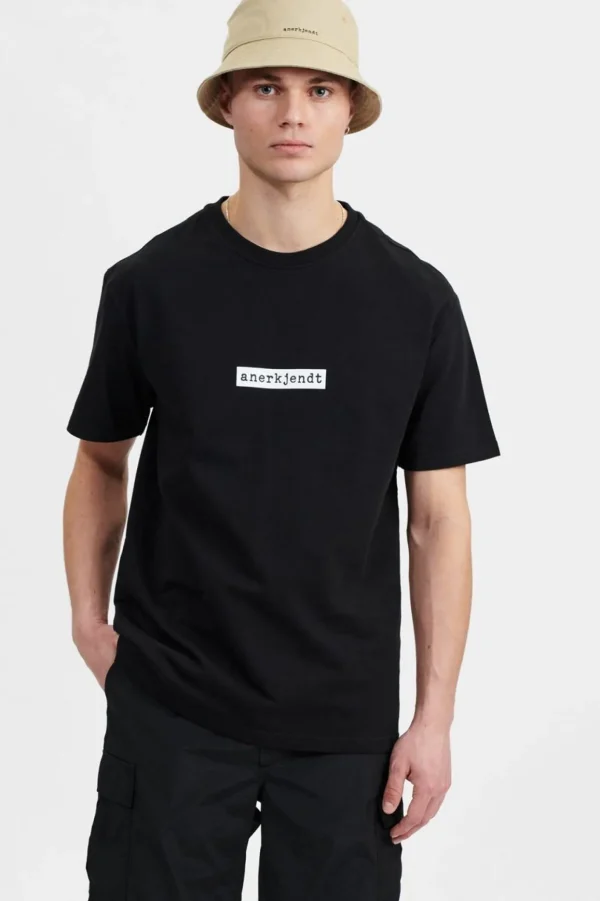 Mand Anerkjendt Akkikki Logo Tee - Caviar