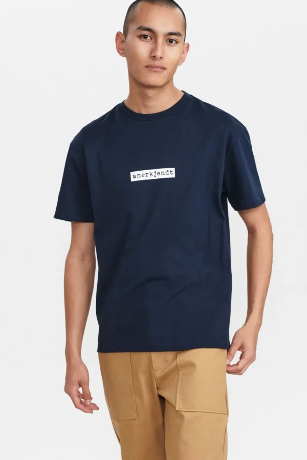 Mand Anerkjendt Akkikki Logo Tee - Sky Captain