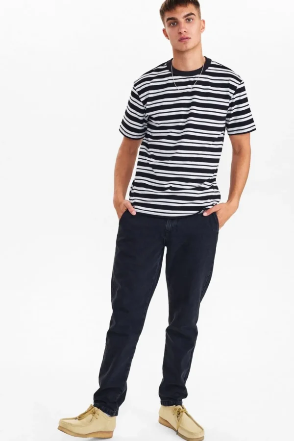 Mand Anerkjendt Akkikki Noos Stripe Tee - Caviar