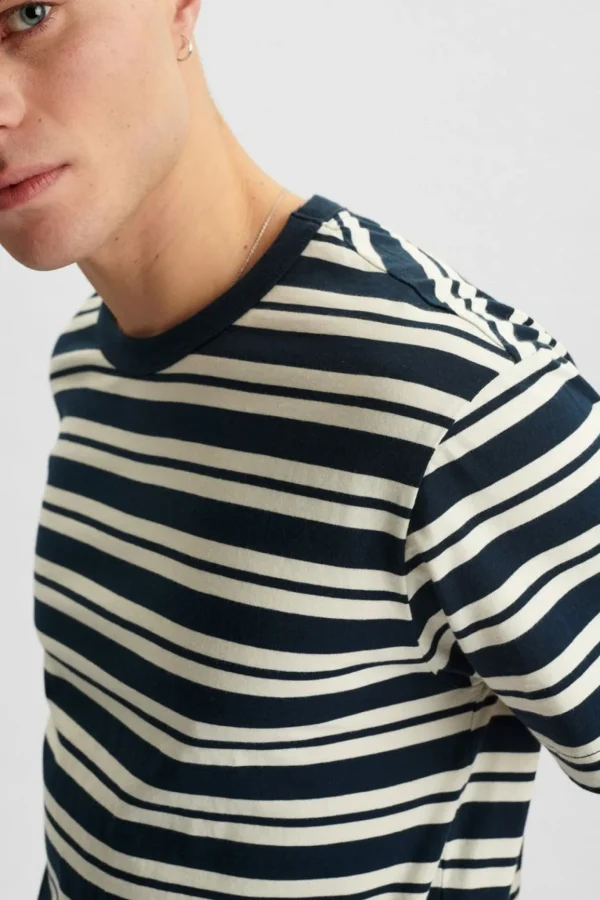 Mand Anerkjendt Akkikki Noos Stripe Tee - Sky Captain