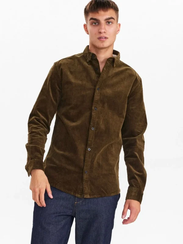 Mand Anerkjendt Akleif Corduroy Shirt - Dark Olive