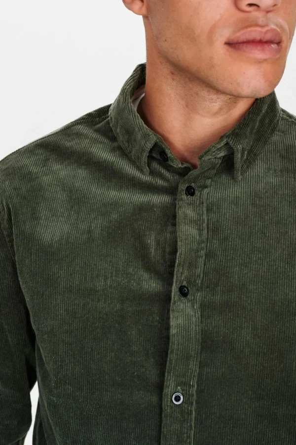 Mand Anerkjendt Akleif Corduroy Shirt - Forest Night