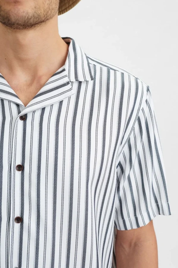 Mand Anerkjendt Akleo Ss Stripe Shirt - Sky Captain