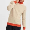 Mand Anerkjendt Aknico Roll Neck Lambswool Knit - Brown Rice