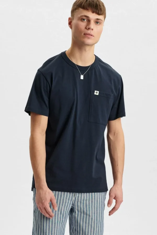 Mand Anerkjendt Akrune Noos Pocket Tee - Sky Captain