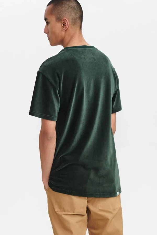 Mand Anerkjendt Akrune Velvet T Shirt - Deep Forrest