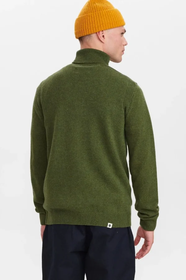 Mand Anerkjendt Aksimon Lambswool Roll Neck Knit - Deep Forrest