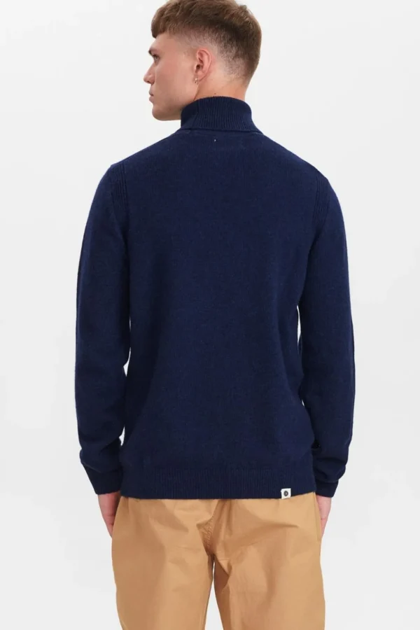 Mand Anerkjendt Aksimon Lambswool Roll Neck Knit - Sky Captain